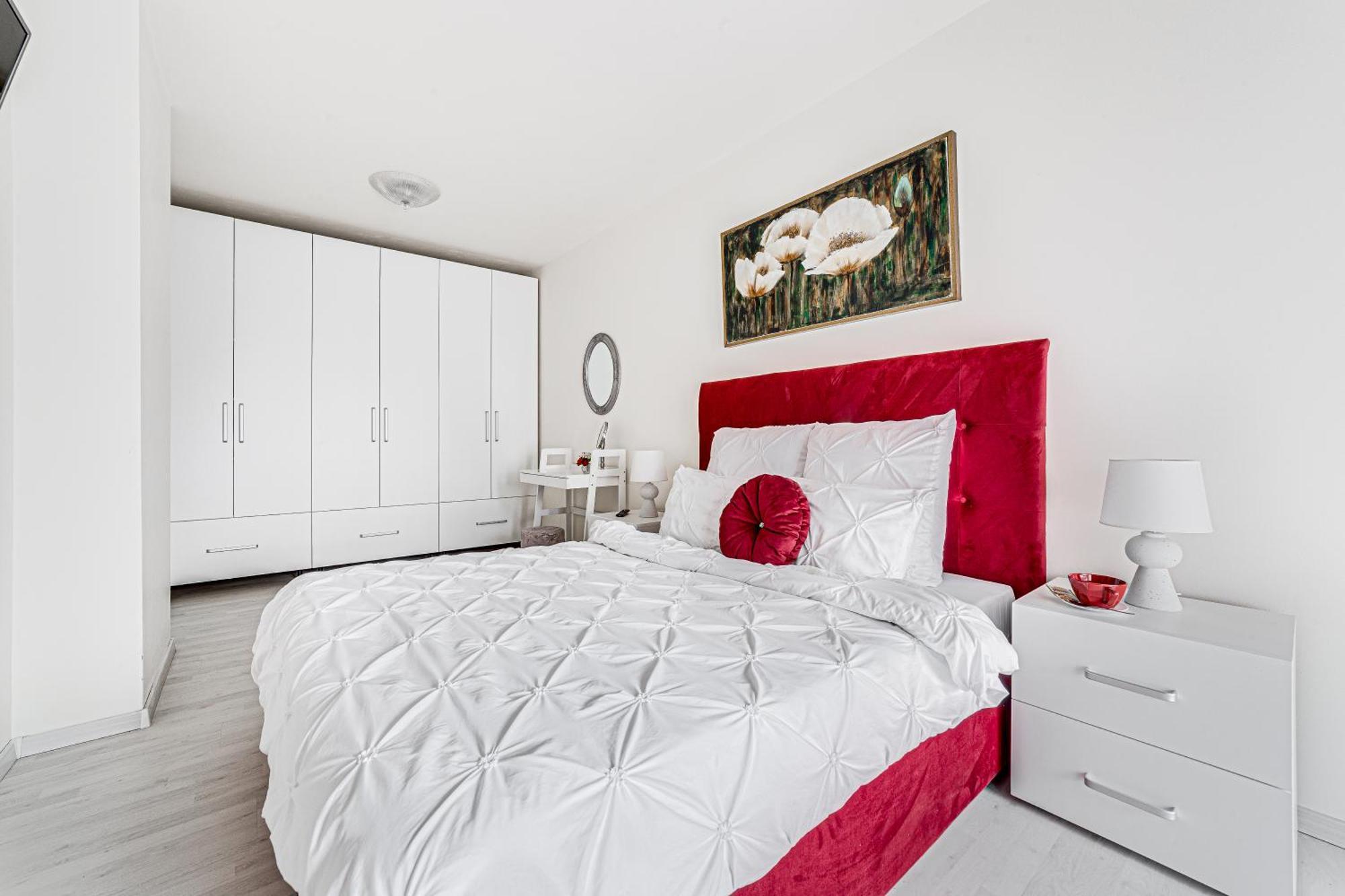 Ari - Ared Luxurious Apartments With Balcony & Free Parking Arad Exteriör bild